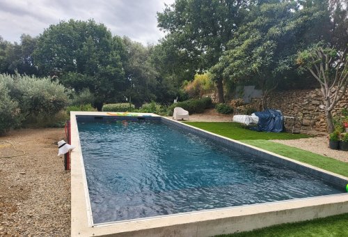 Construction piscine en béton à Béziers